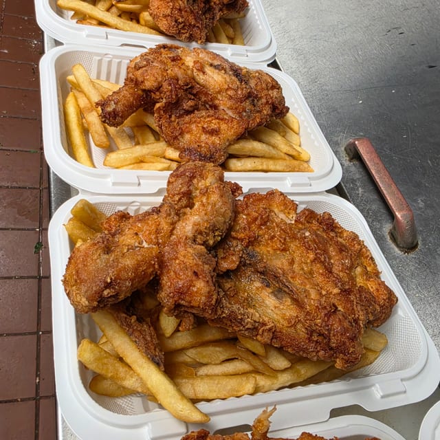 POLLO BROASTER.