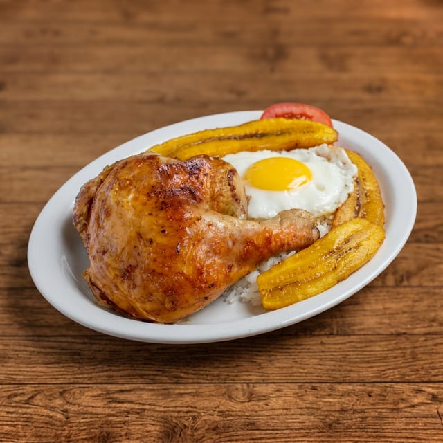 Pollo a Lo Pobre.